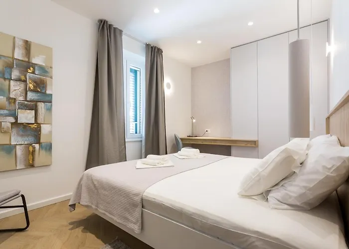 Floor Luxury
